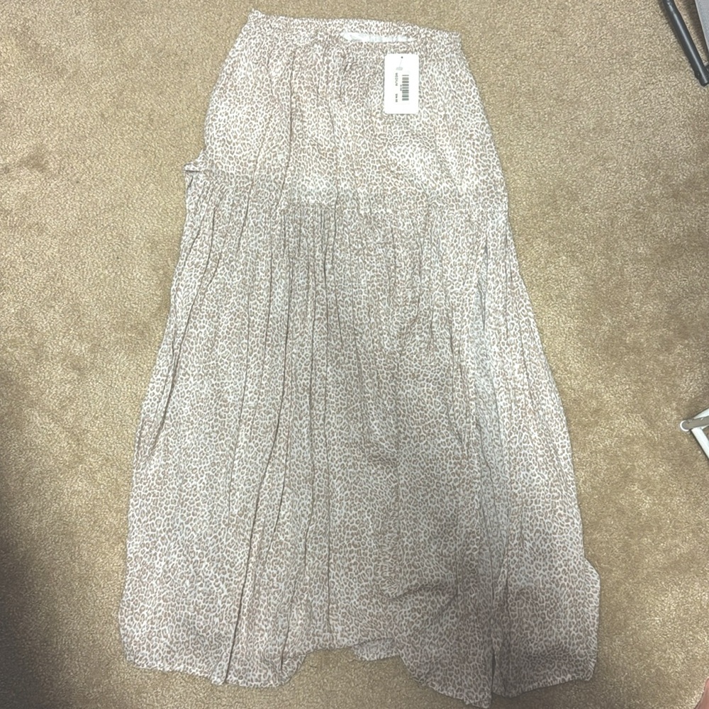 Never worn Etty Collection Maxi Skirt with two slits